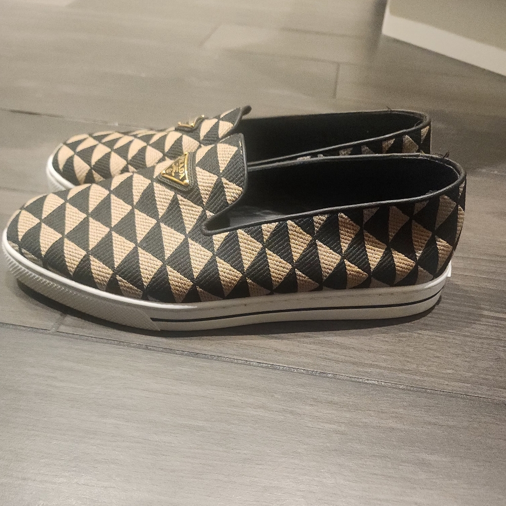 Prada Men's Black and Tan Slip-On Shoes - Picture 4 of 11